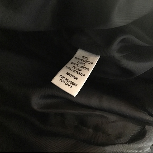 Live Well Active Women’s Black With Silver Star Hooded Puffer Jacket Sz. M - Picture 11 of 11